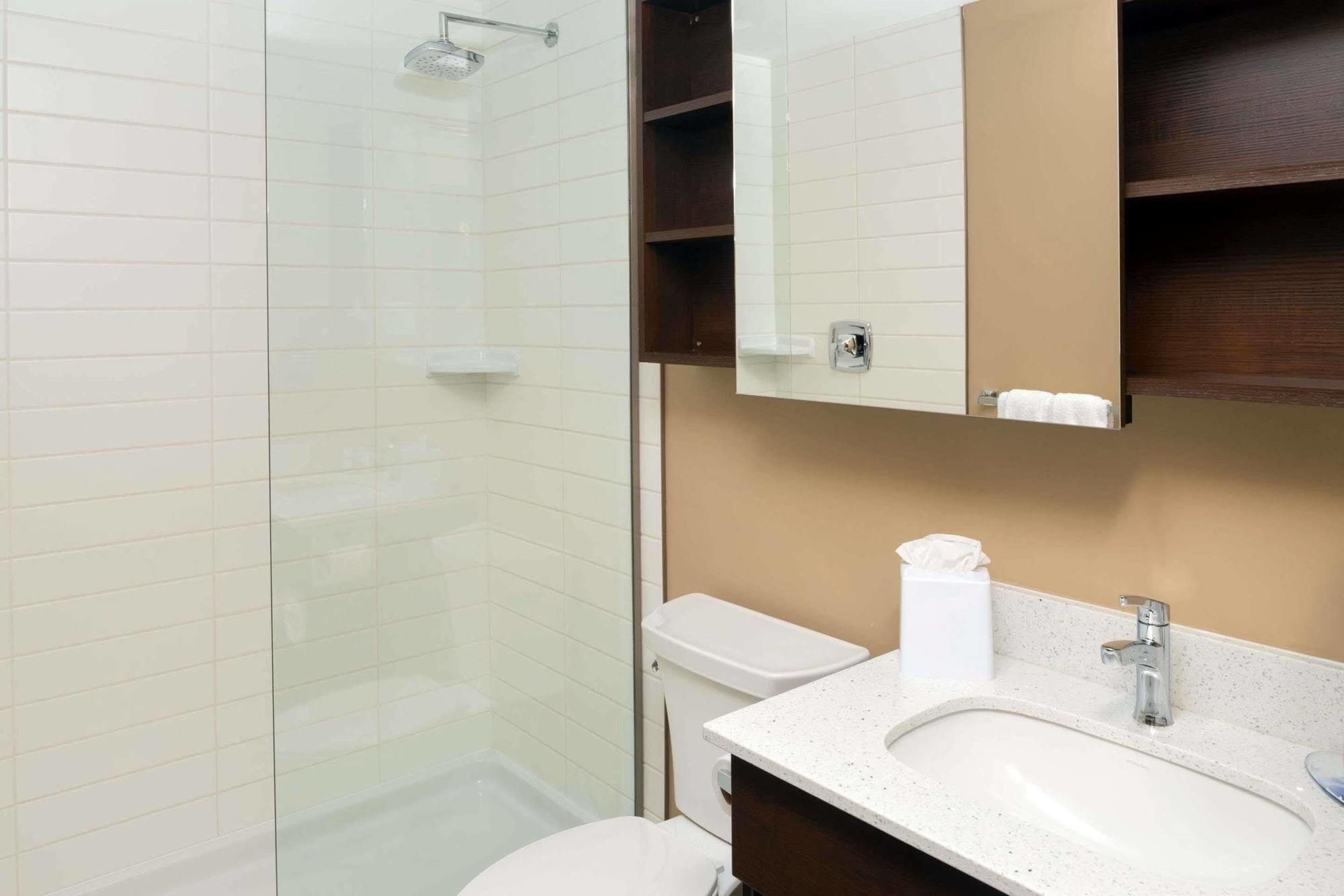 Microtel Inn & Suites By Wyndham Red Deer Zewnętrze zdjęcie
